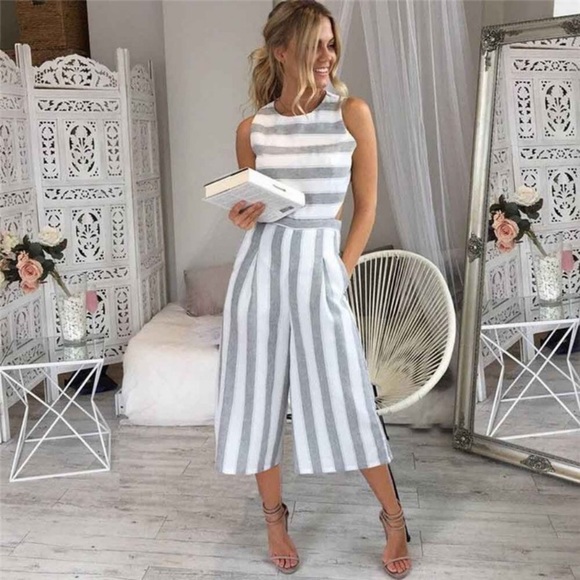 Lily Doe Striped Backless Cute Jumpsuit Romper - Picture 3 of 11
